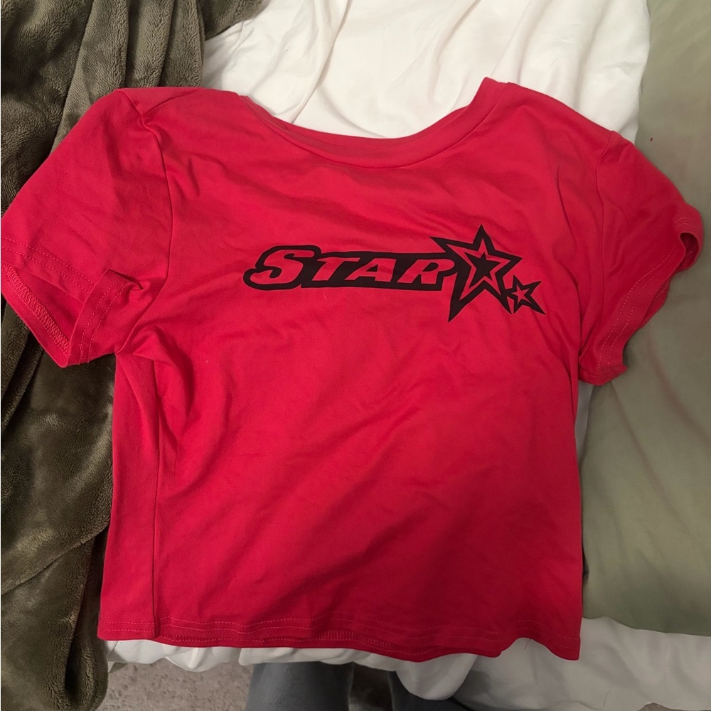 Red Star Graphic T-Shirt